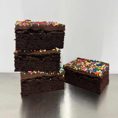 Bogtrotters Chocolate Fudge Birthday Cake Slice
