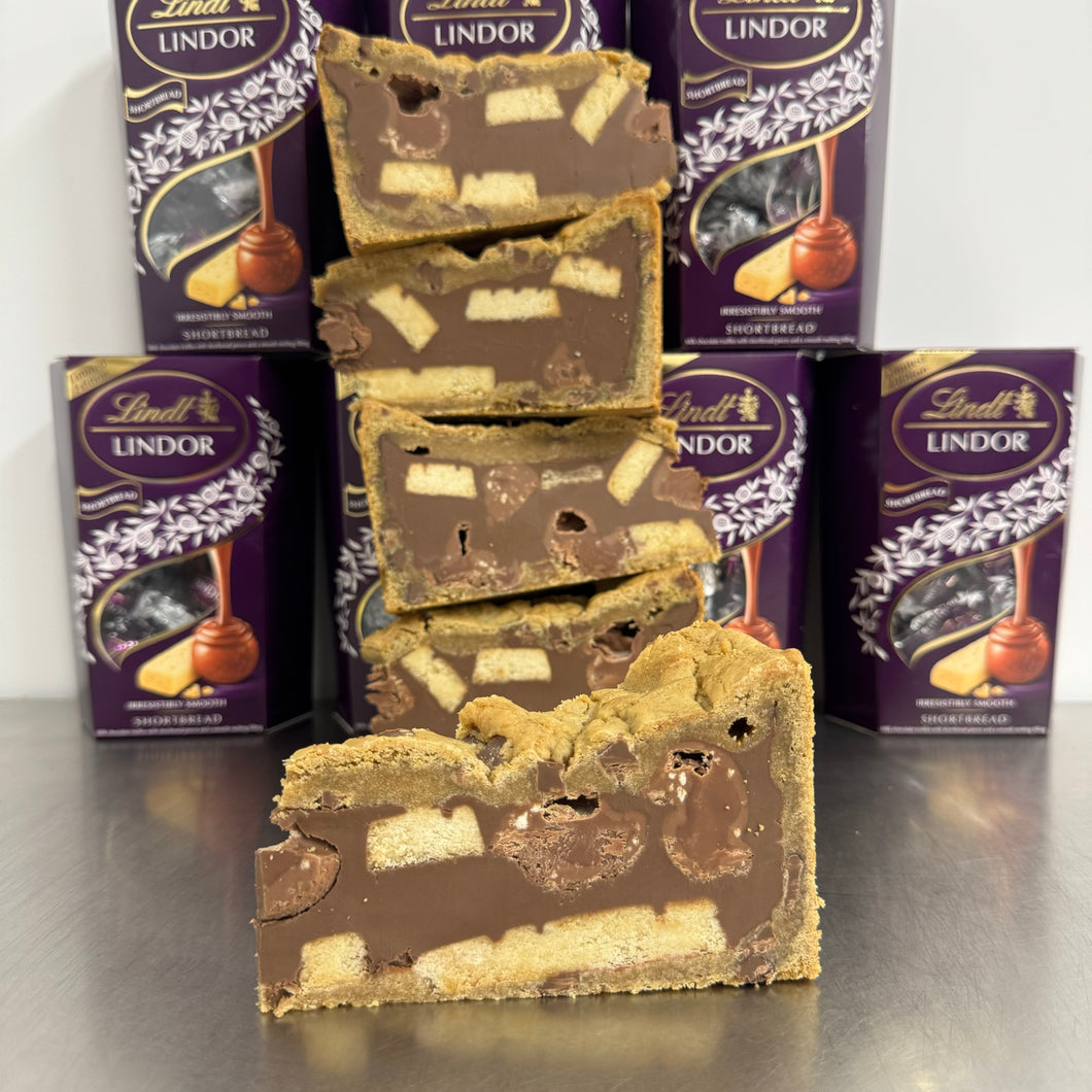 Lindor Shortbread MEGA Cookie Pie