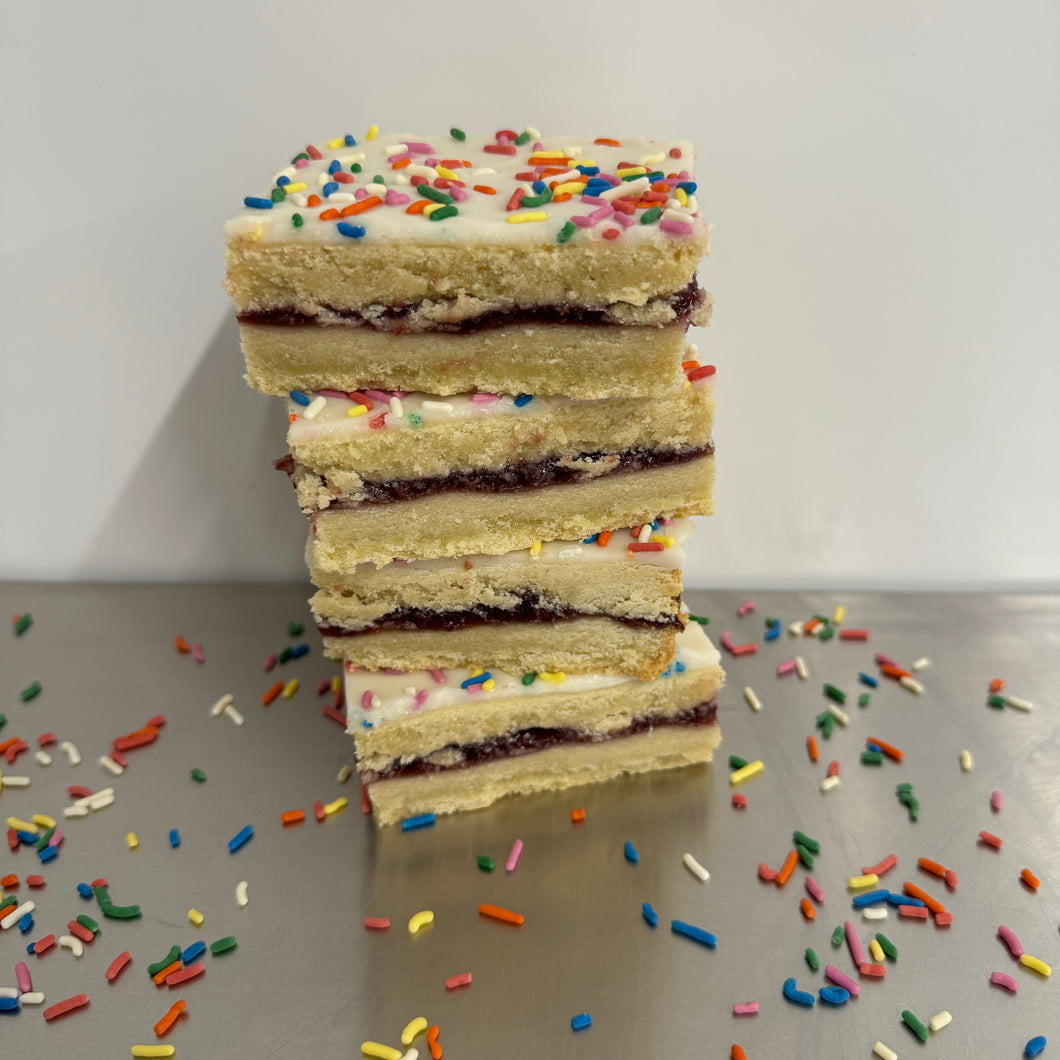 Funfetti Slice 🌈 (Pink Slice)