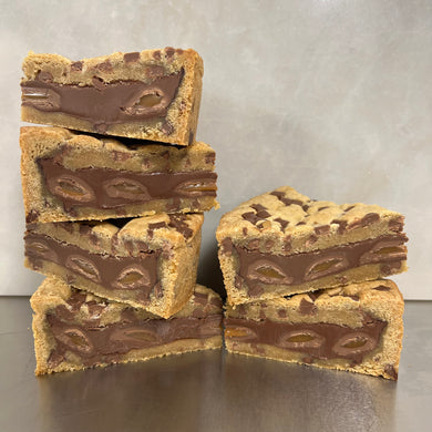 GALAXY CARAMEL COOKIE PIE