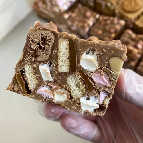 Twix, Fudge & Caramel Rocky Road